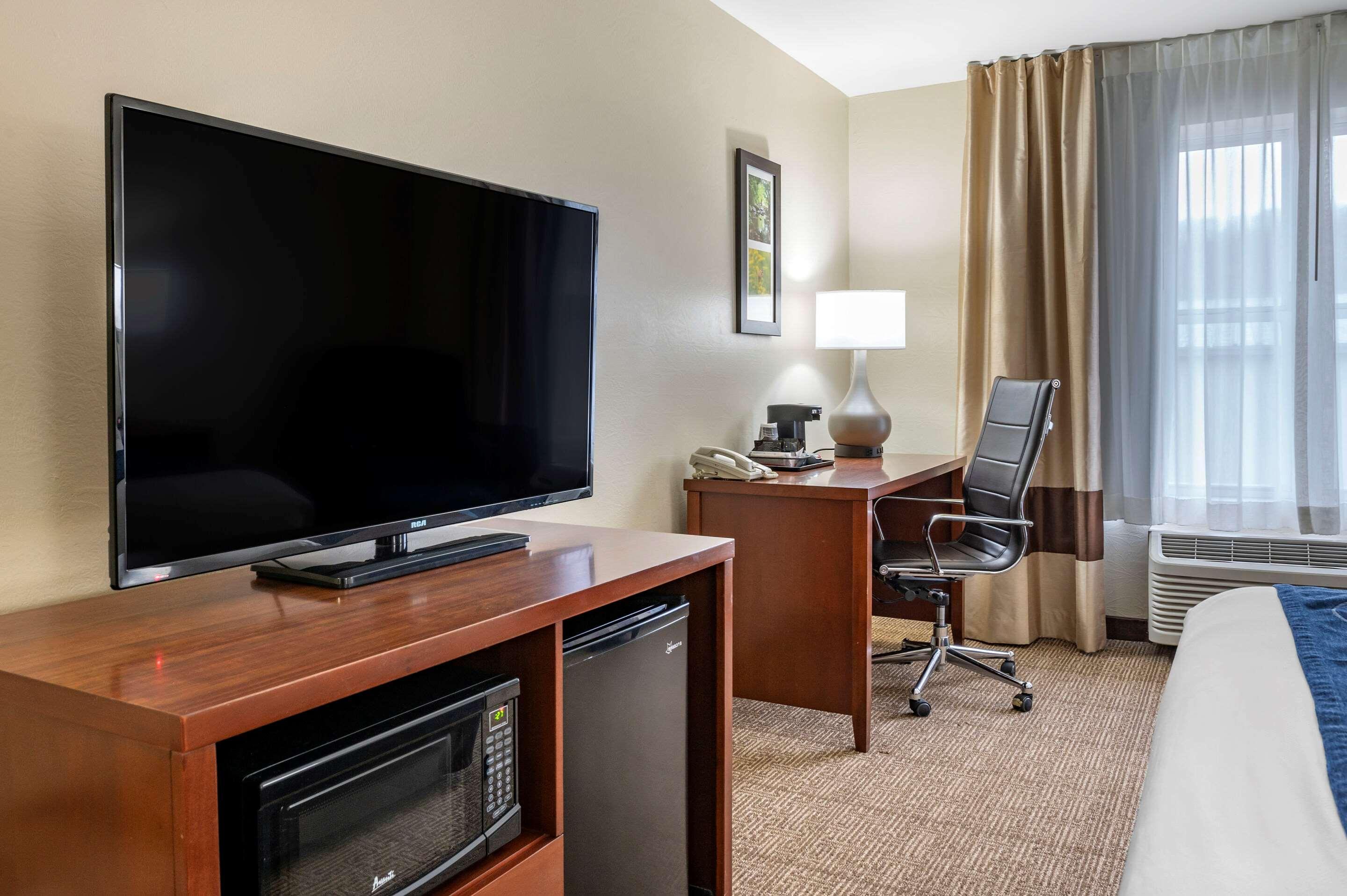 Comfort Inn & Suites Northern Kentucky Wilder Bagian luar foto