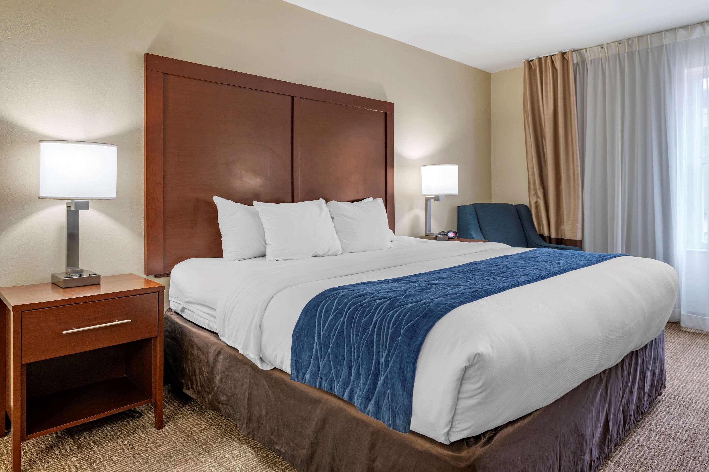 Comfort Inn & Suites Northern Kentucky Wilder Bagian luar foto