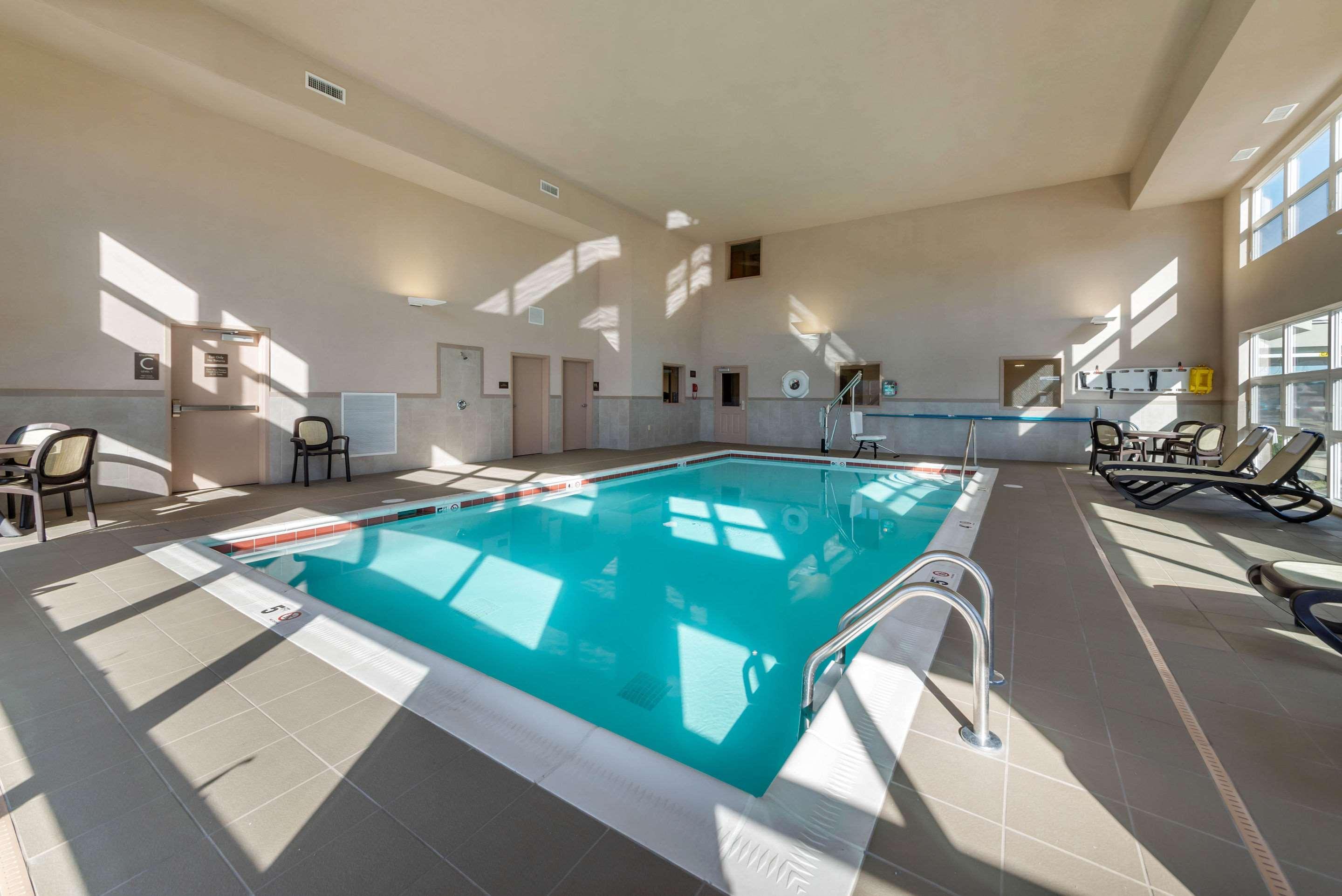 Comfort Inn & Suites Northern Kentucky Wilder Bagian luar foto