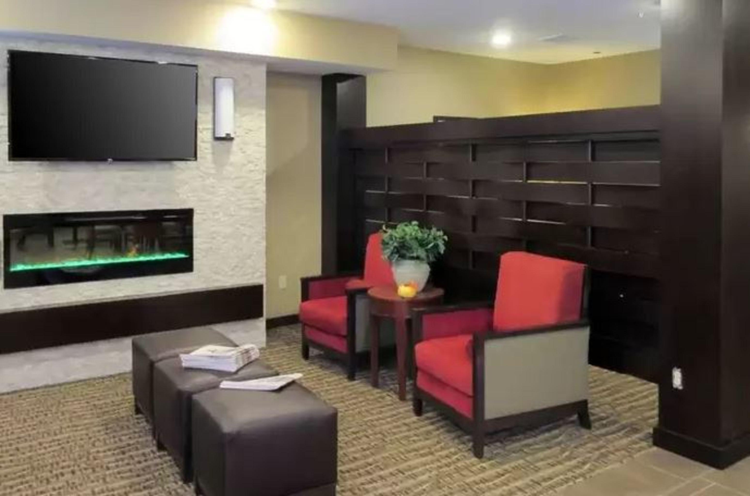 Comfort Inn & Suites Northern Kentucky Wilder Bagian luar foto
