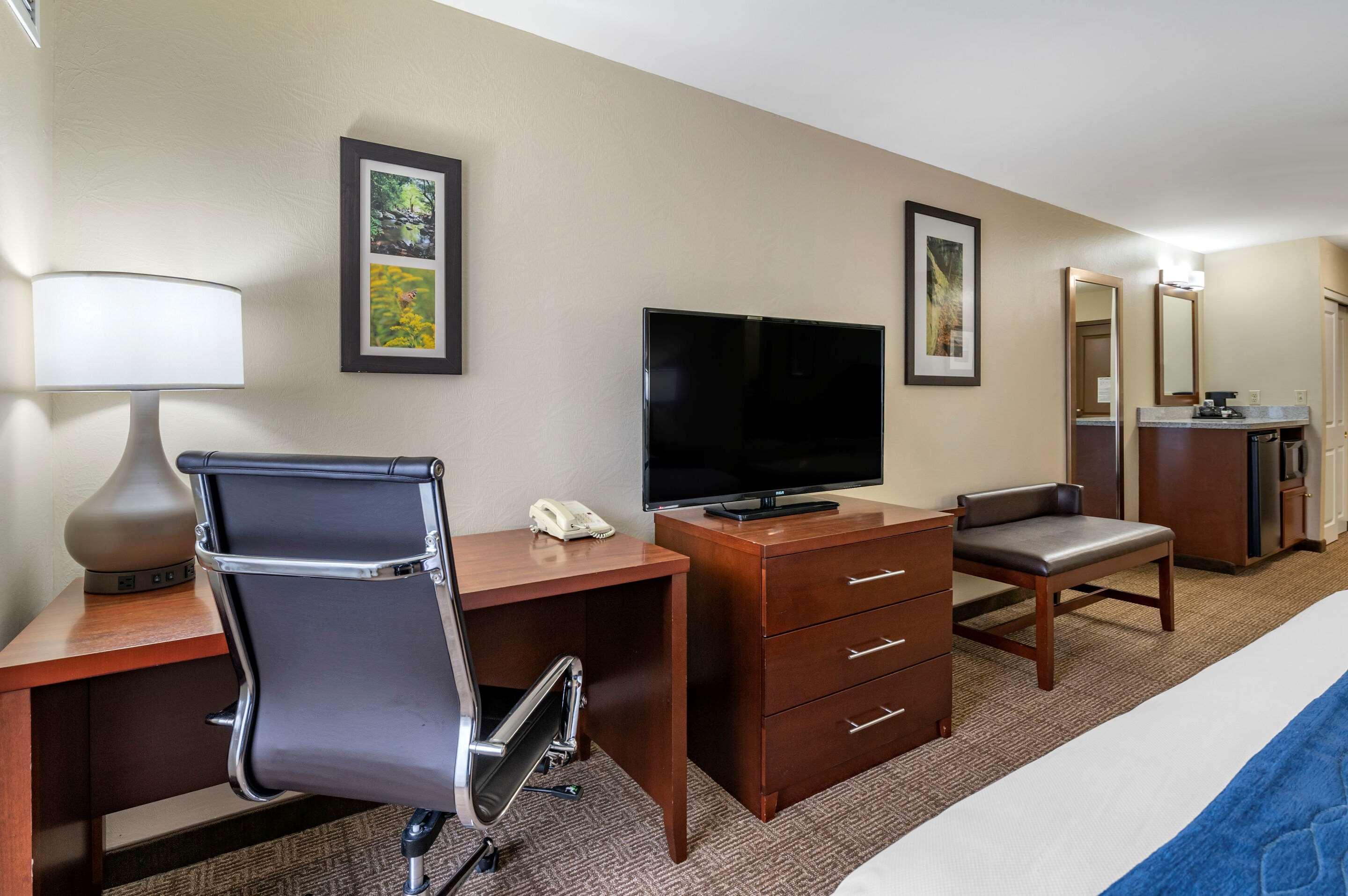 Comfort Inn & Suites Northern Kentucky Wilder Bagian luar foto