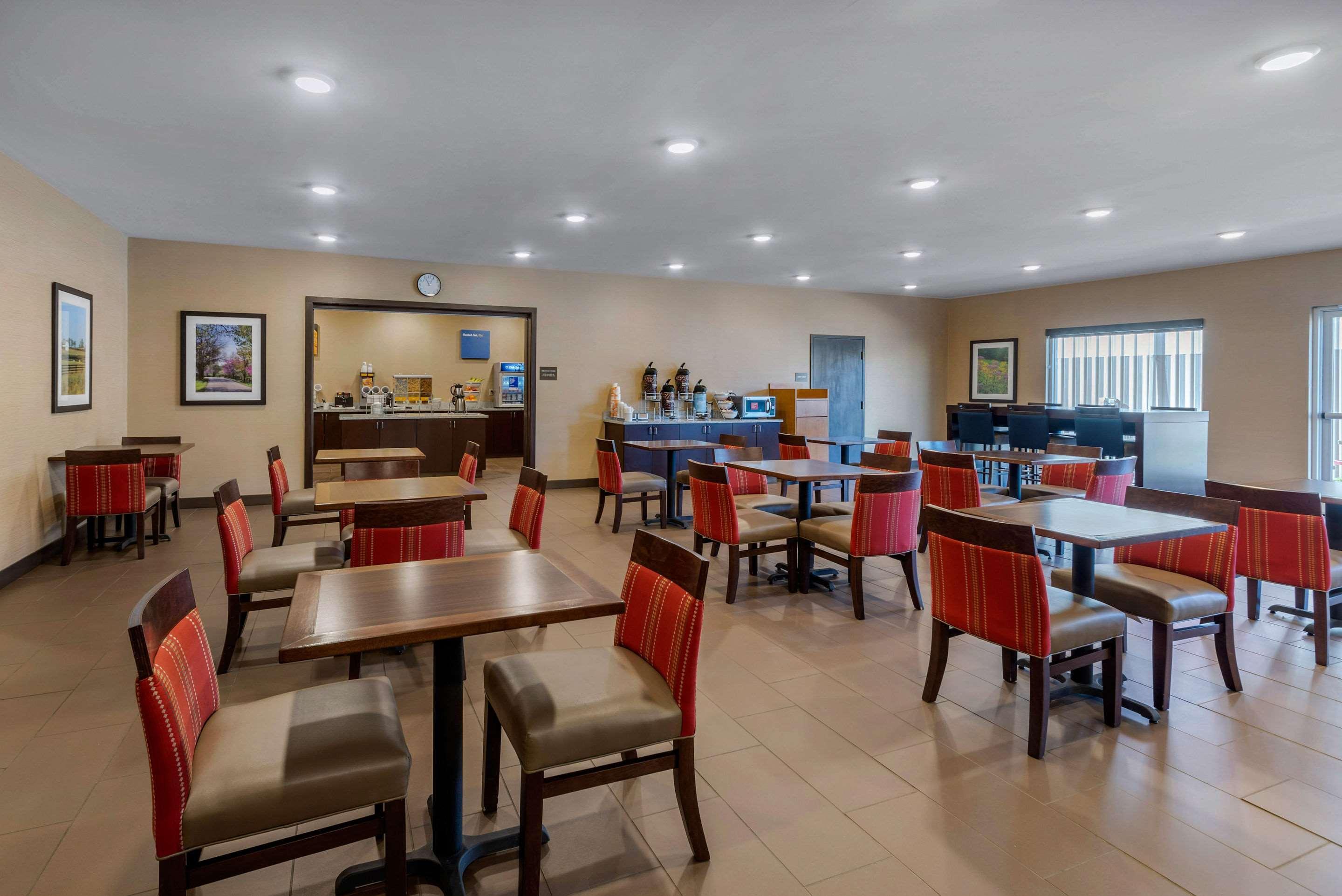 Comfort Inn & Suites Northern Kentucky Wilder Bagian luar foto