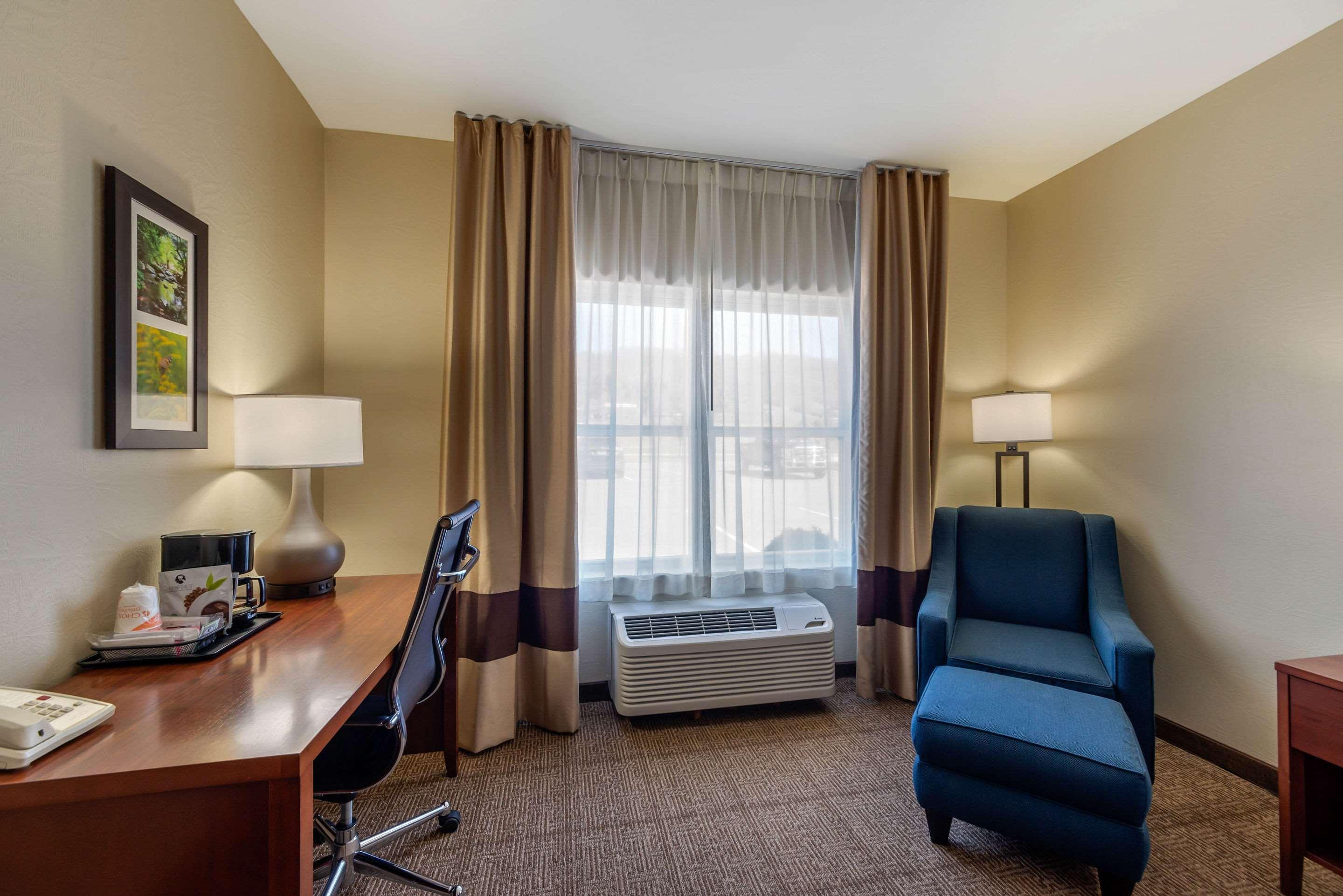 Comfort Inn & Suites Northern Kentucky Wilder Bagian luar foto