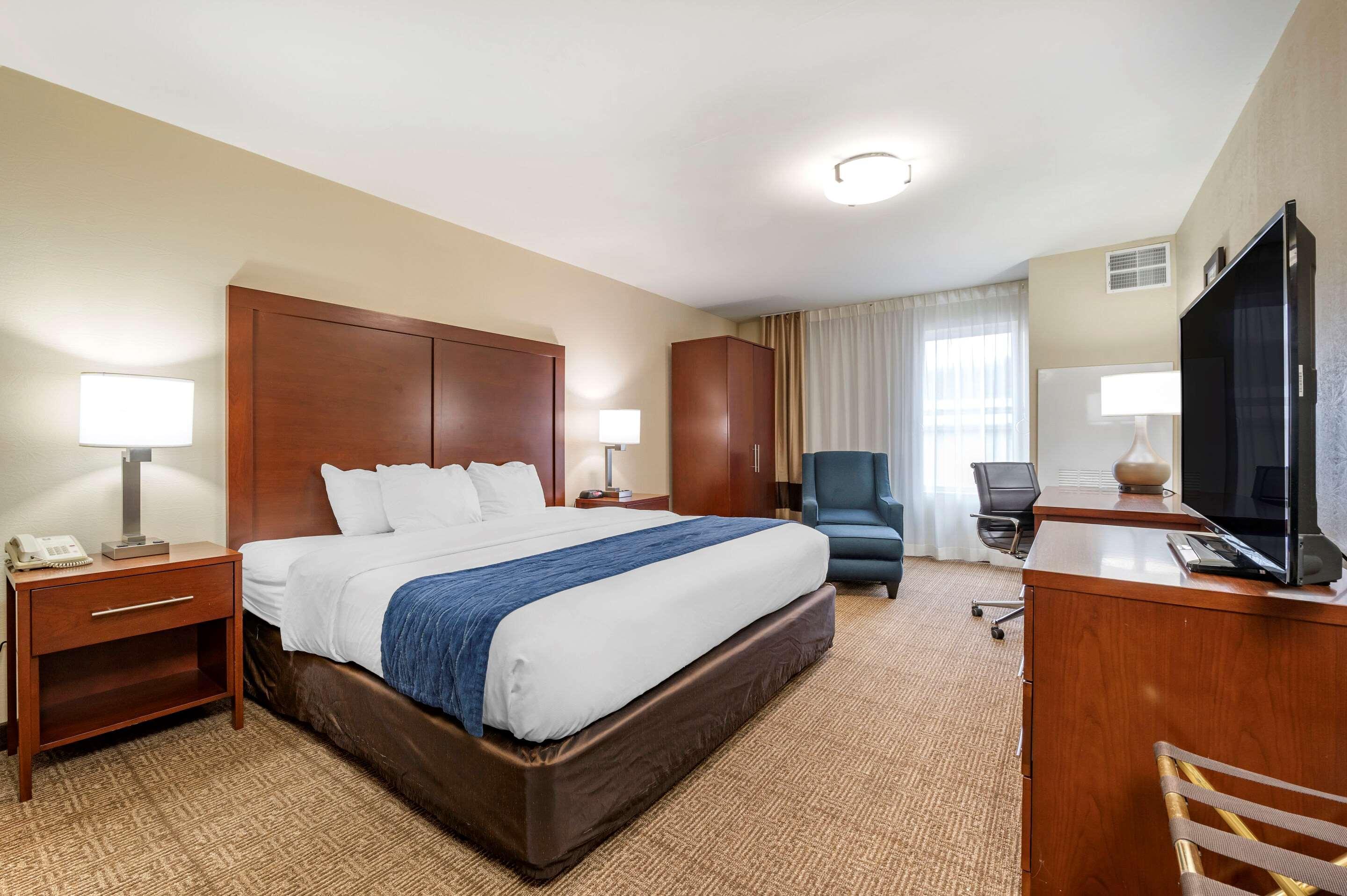 Comfort Inn & Suites Northern Kentucky Wilder Bagian luar foto